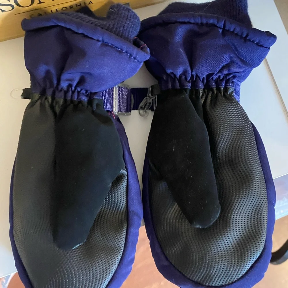 Champion Kids Mittens - Navy and Pink